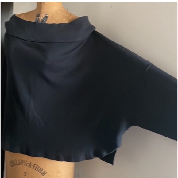 Free People] Charcoal Cotton Waffle Oversize Top - Picture 6 of 16